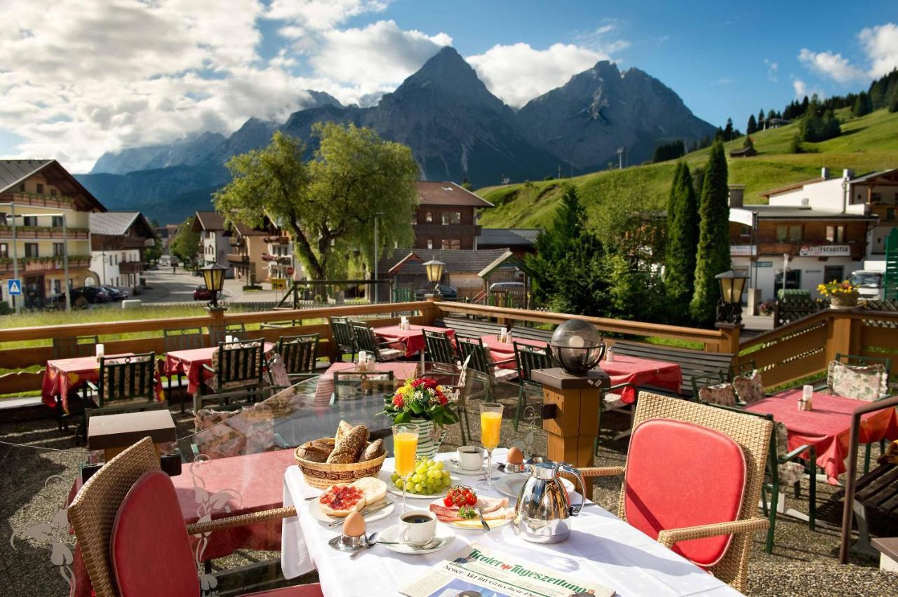 Hotel Bergland Lermoos Exteriör bild